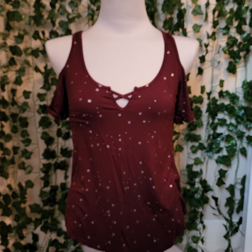 Cold shoulder top